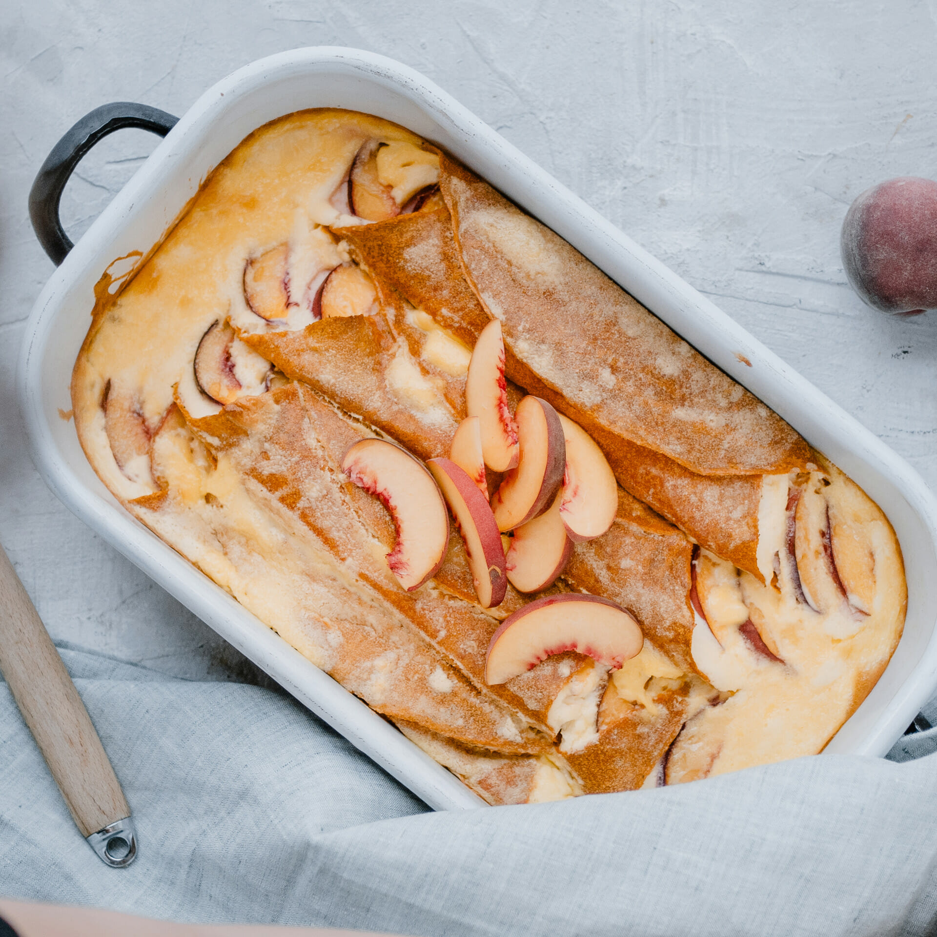 Überbackene Pfannkuchen mit Quark-Pfirsich-Füllung - Beetgold Vollgemüse